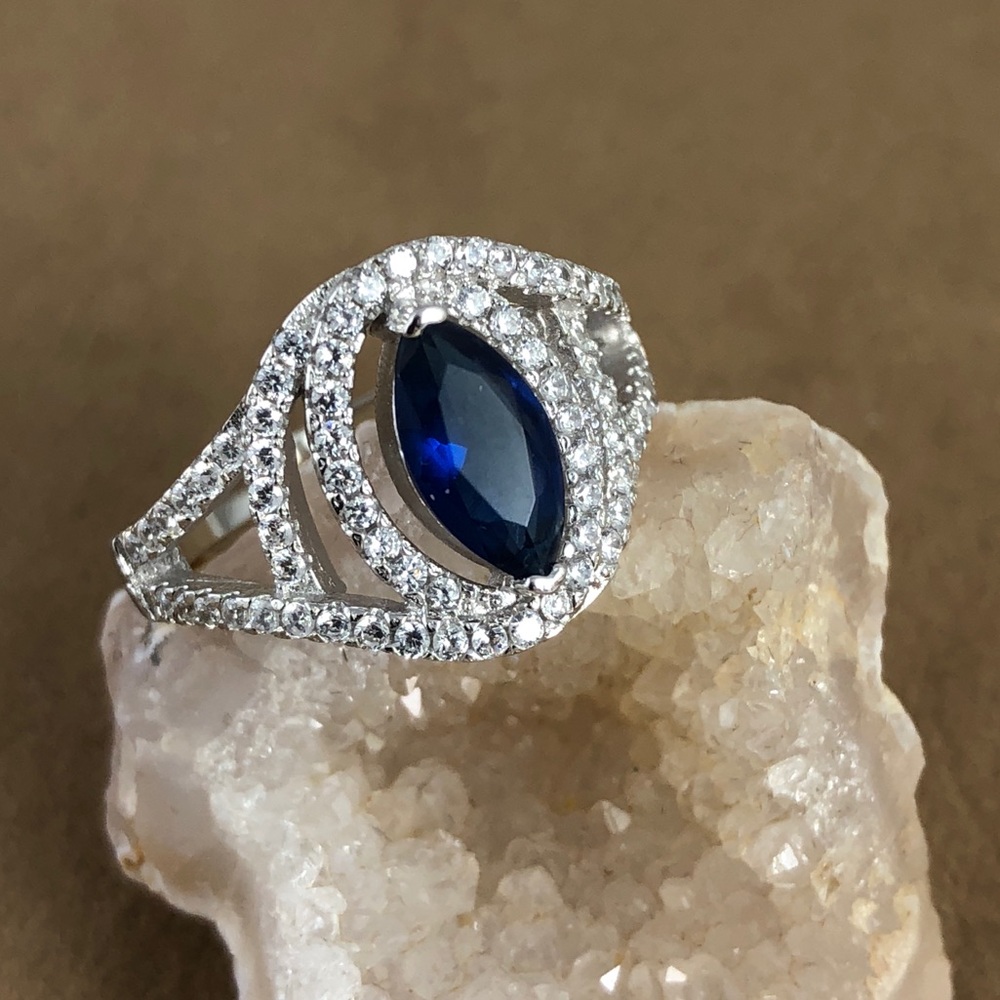 Nice Blue Sapphire Faceted Marque Shape Ring